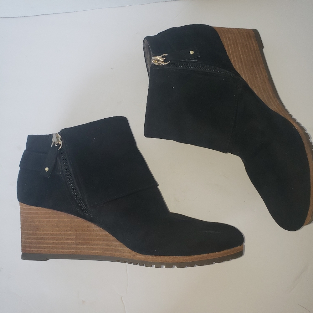 Dr. Scholl's® Create Ankle Wedge Black Suede Women's Sz 7M.